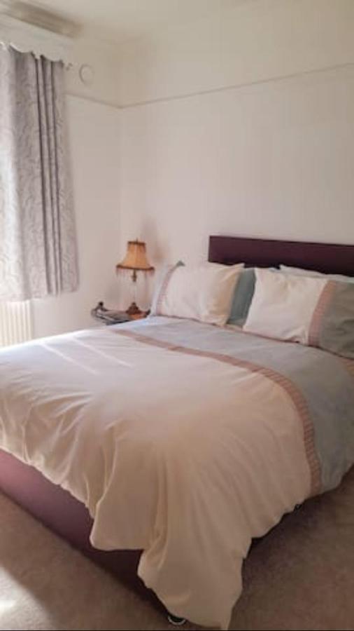 Quaint Little Guest Suite With Private Parking Newport  Exteriér fotografie